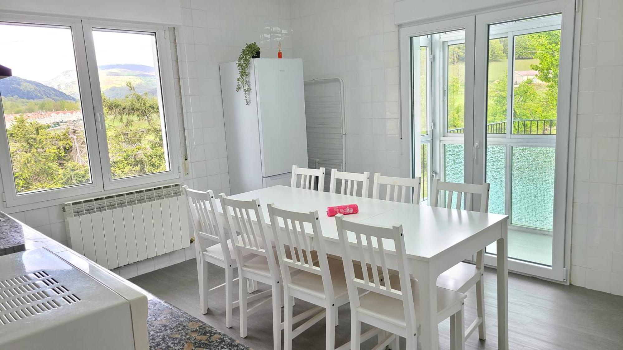 Espinosa de los MonterosCasa Renovada Con Chill Out En Espinosa公寓 外观 照片